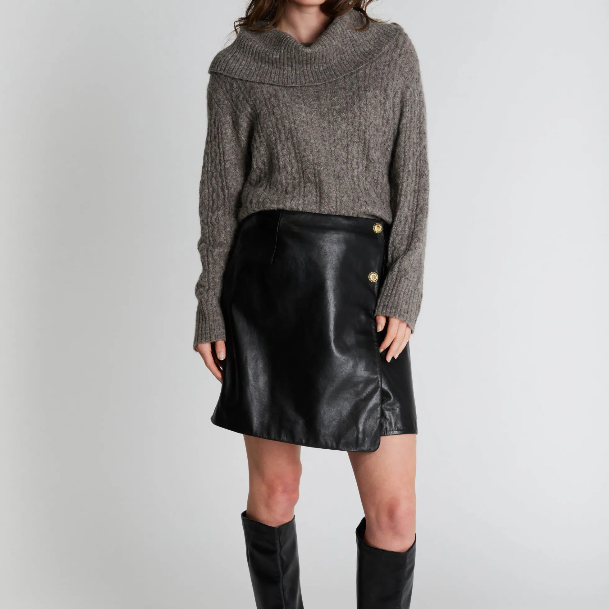 1034PBOKomi leather skirt, black