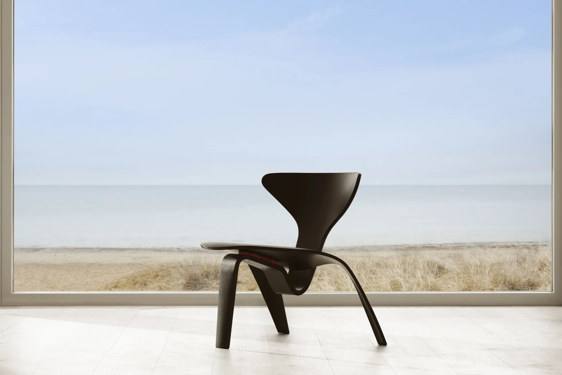 PK0 A™ loungestol, black