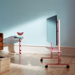 Plate Shelf, bubble gum