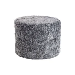 Puf i Newzealandsk korthåret & krøllet lammeskind, light grey