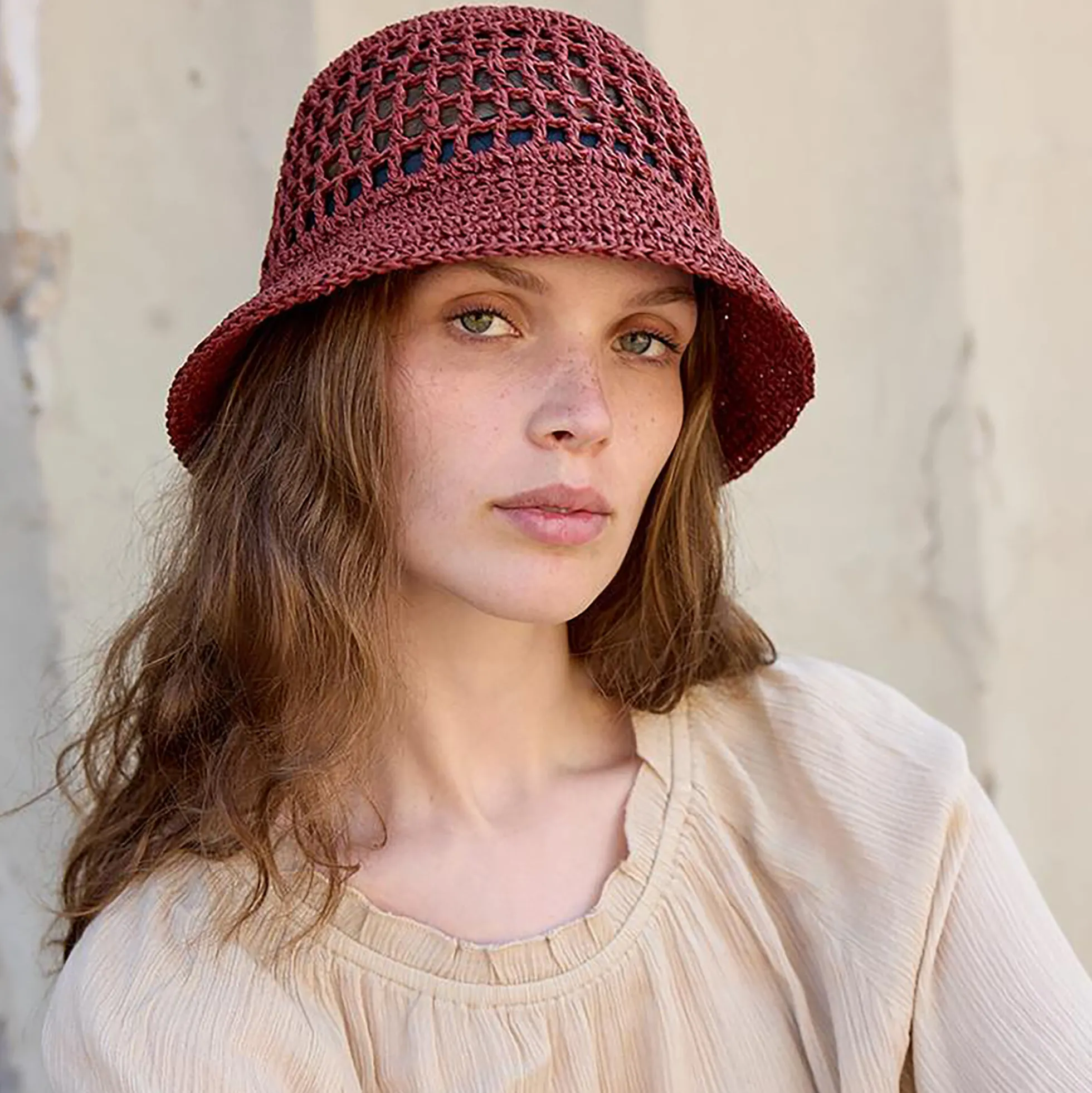 RAFFIA Hat, bordeaux