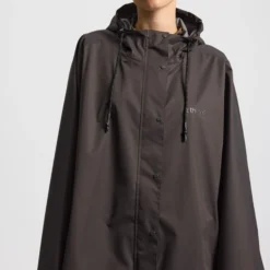 Rainshell Cape, almost black