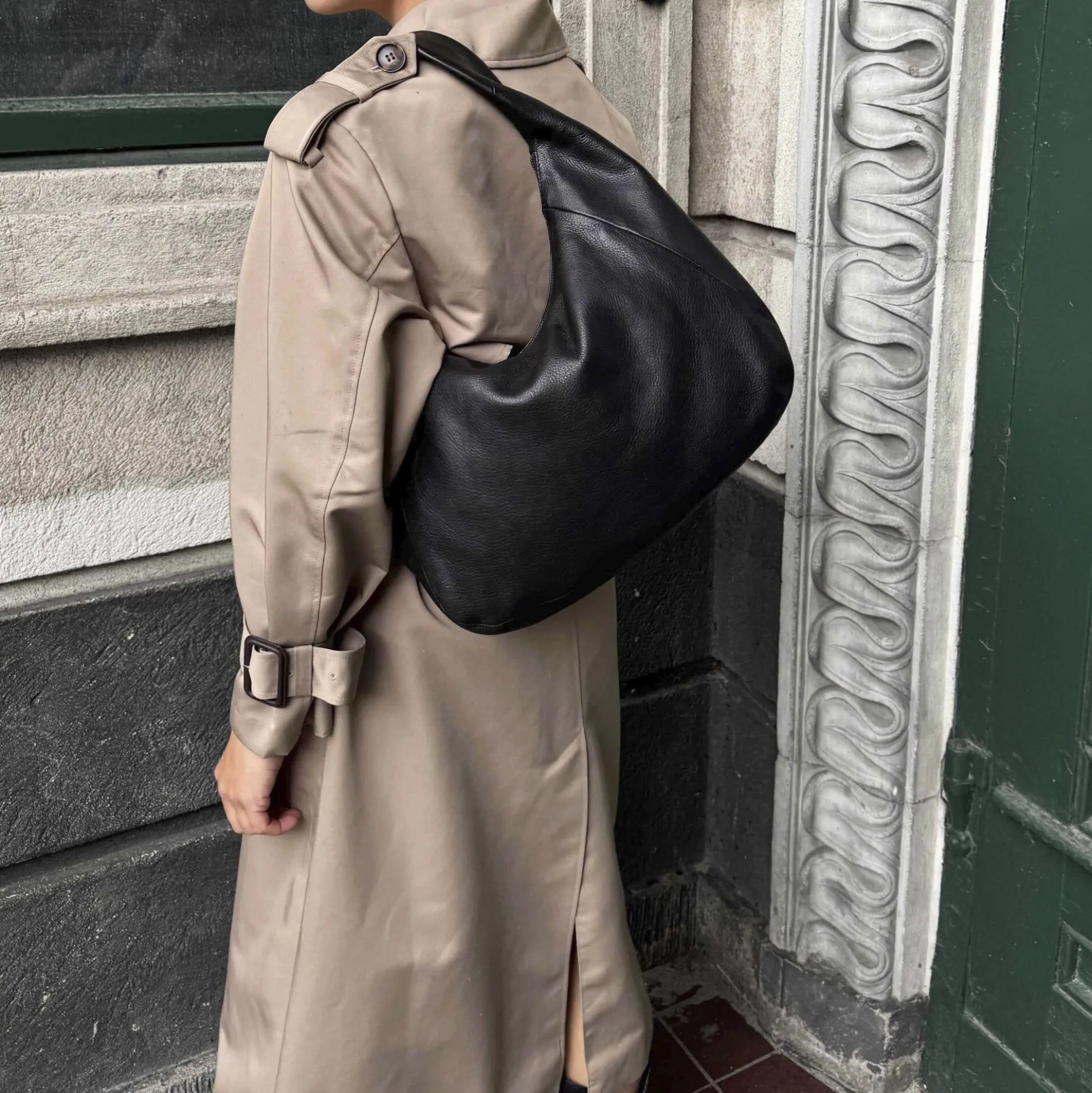SamaraMBG Bag Soft Vintage, black w/br. gold