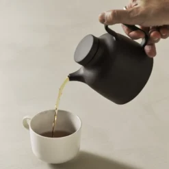 Sand Secrets Tea Pot, black clay