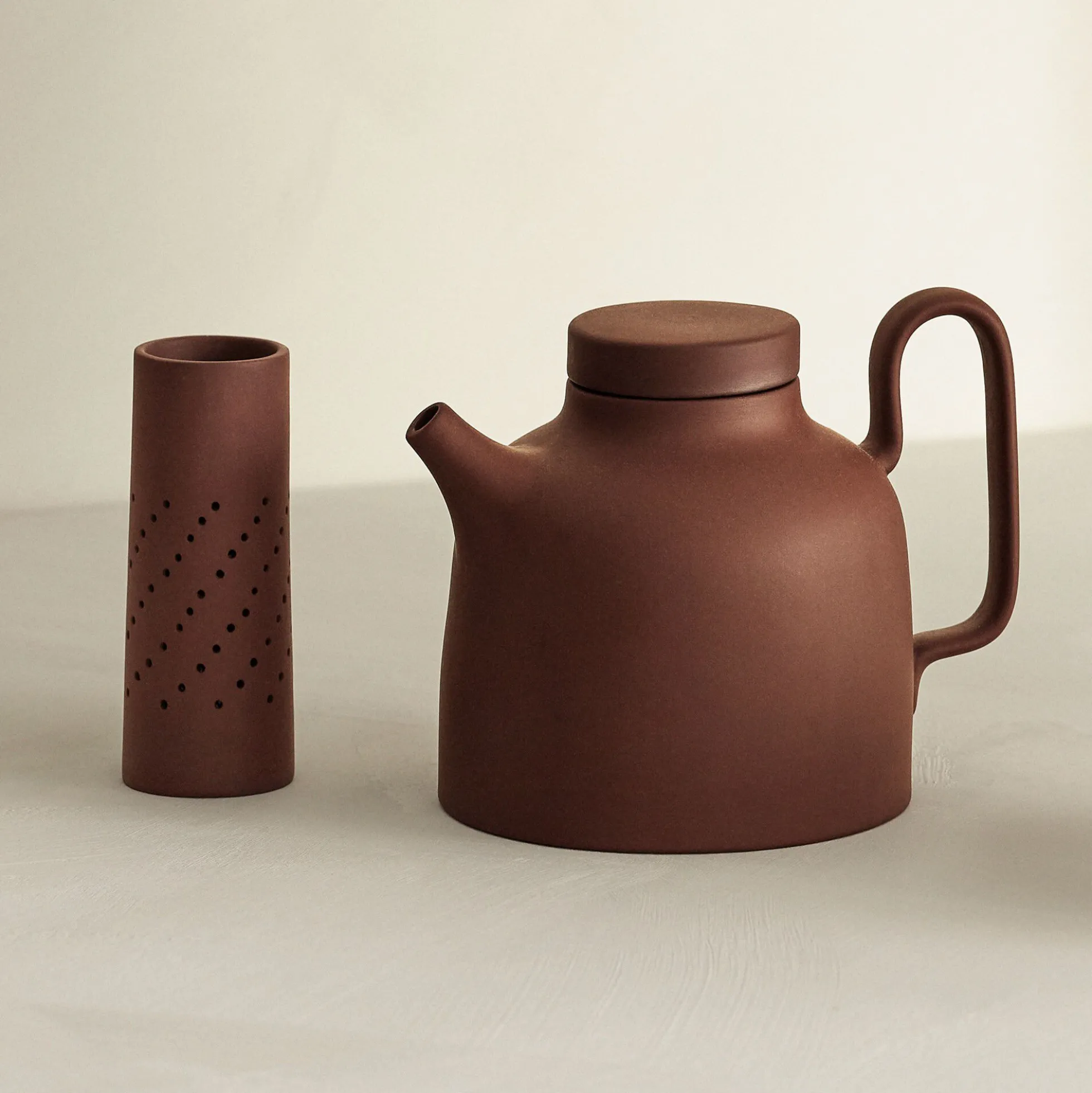 Sand Secrets Tea Pot, red clay