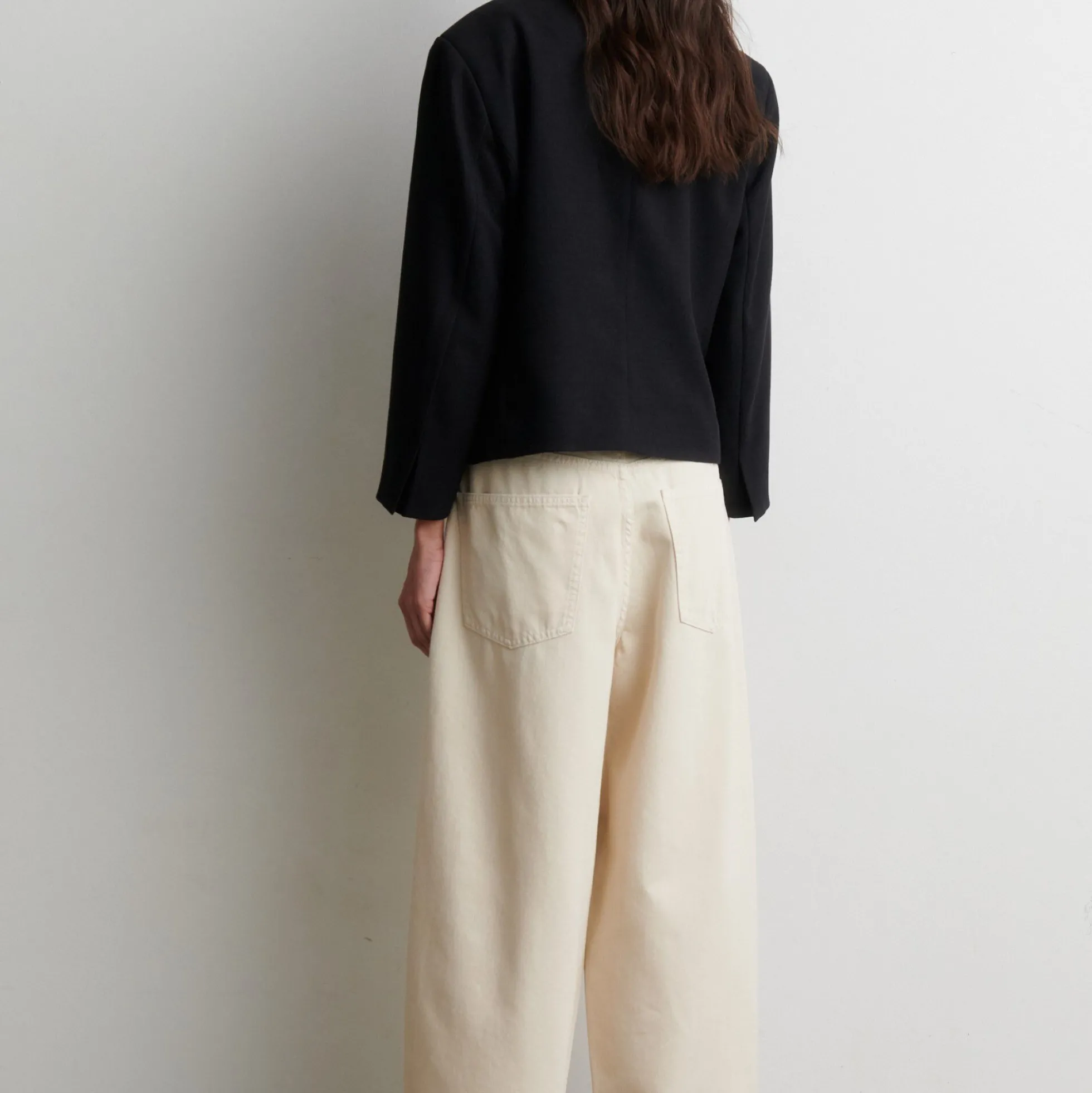 Sella Short Blazer, black