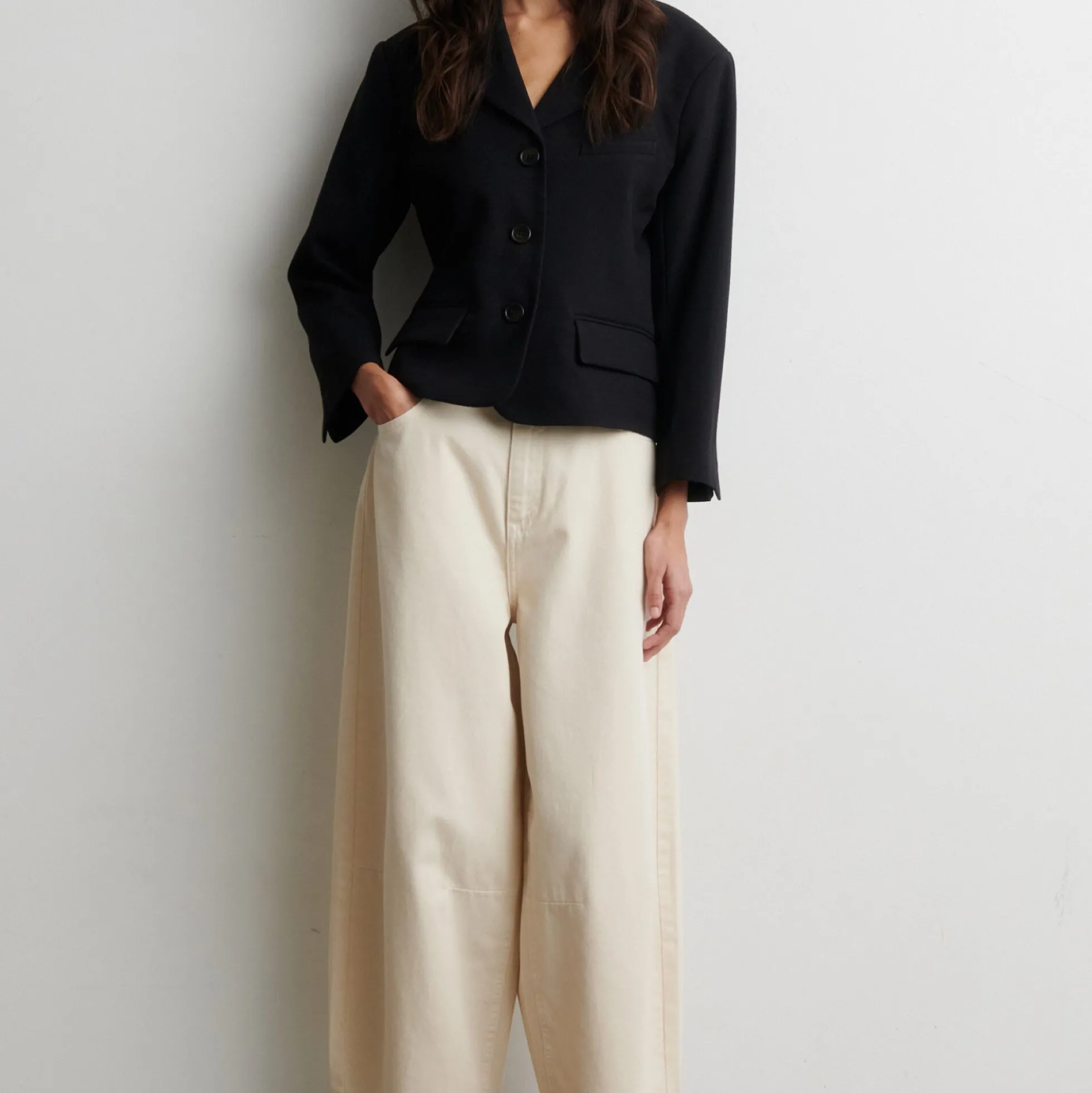 Sella Short Blazer, black