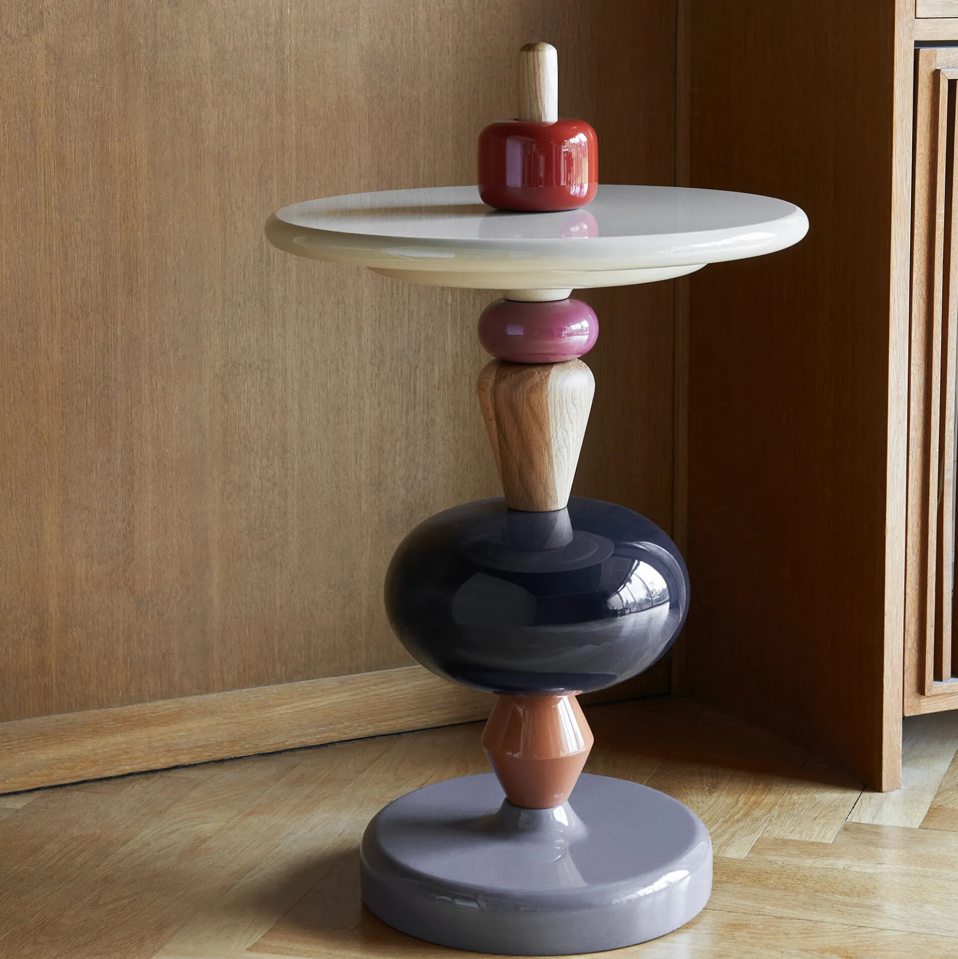Shuffle MH1 Side Table, array