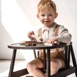 Smilla toddlerstol, røget eg