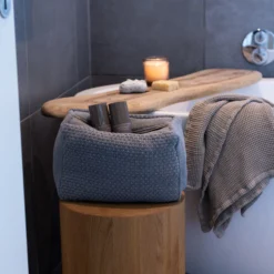 Strikket Toilettaske Petra, med grey melange
