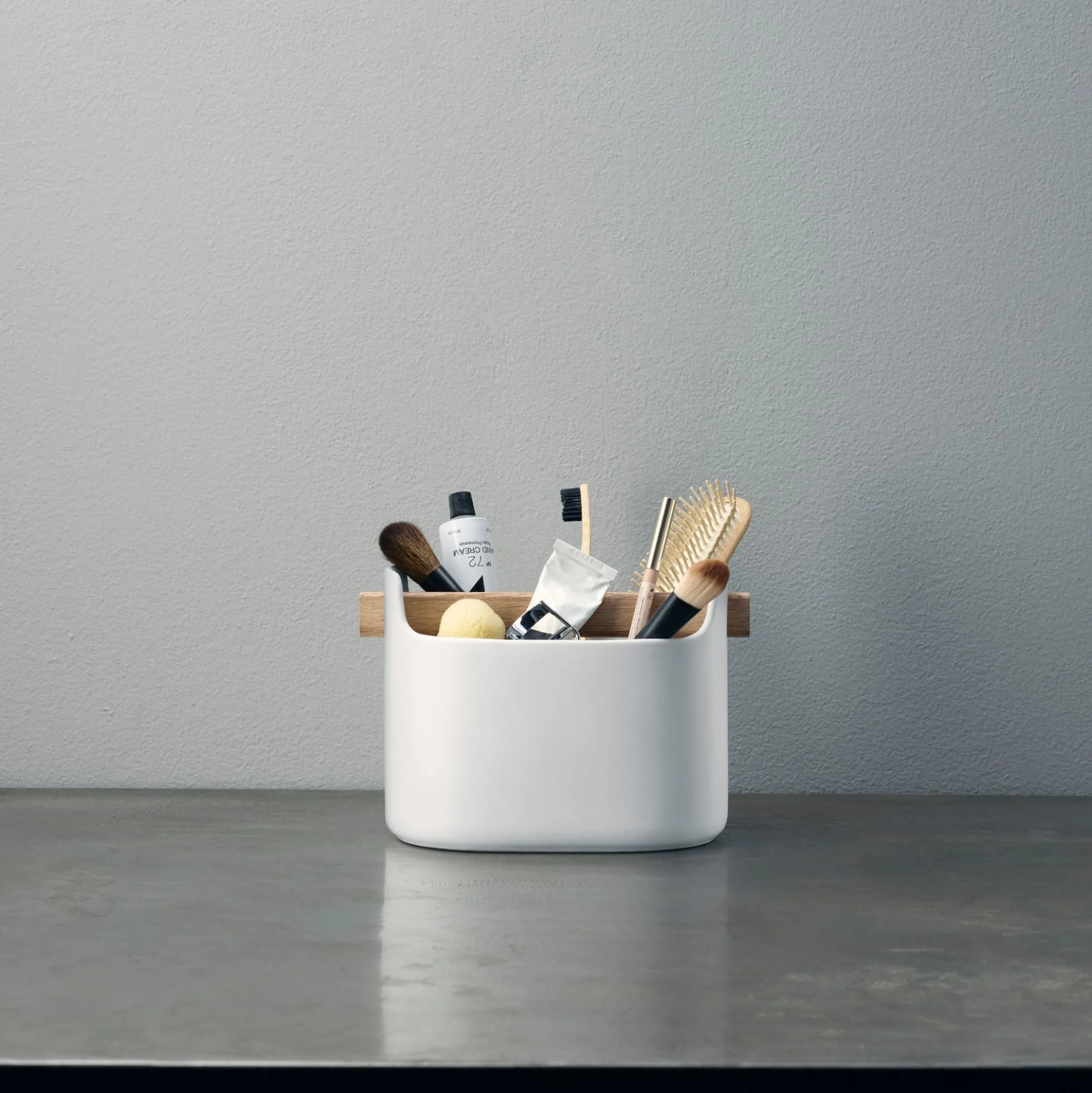 Toolbox, white