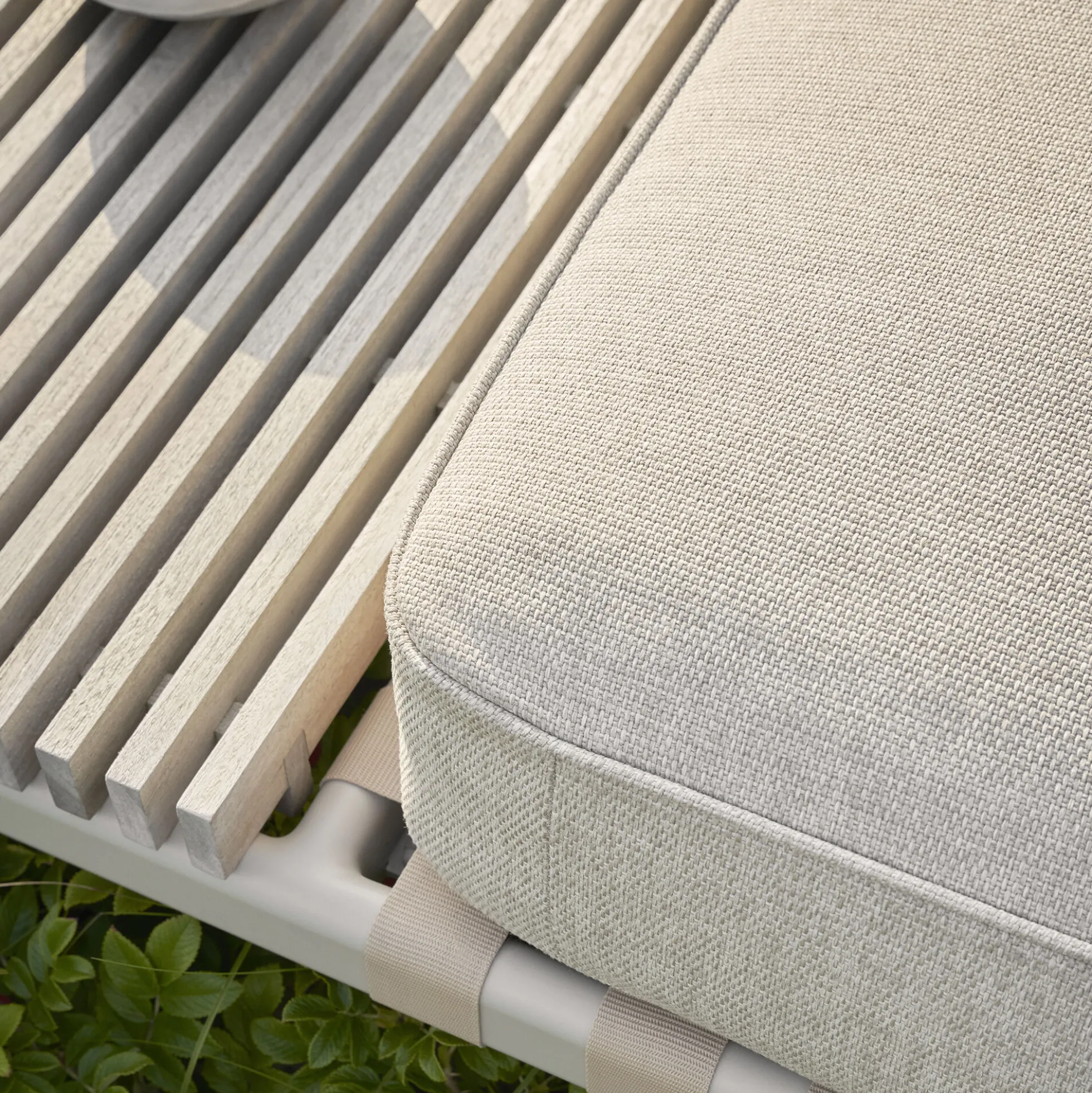 VIPP720 Open-Air Sofa Open End, left, sand