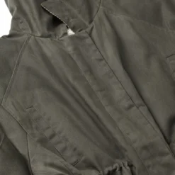 Waxed Coat Cloudy, dark soil