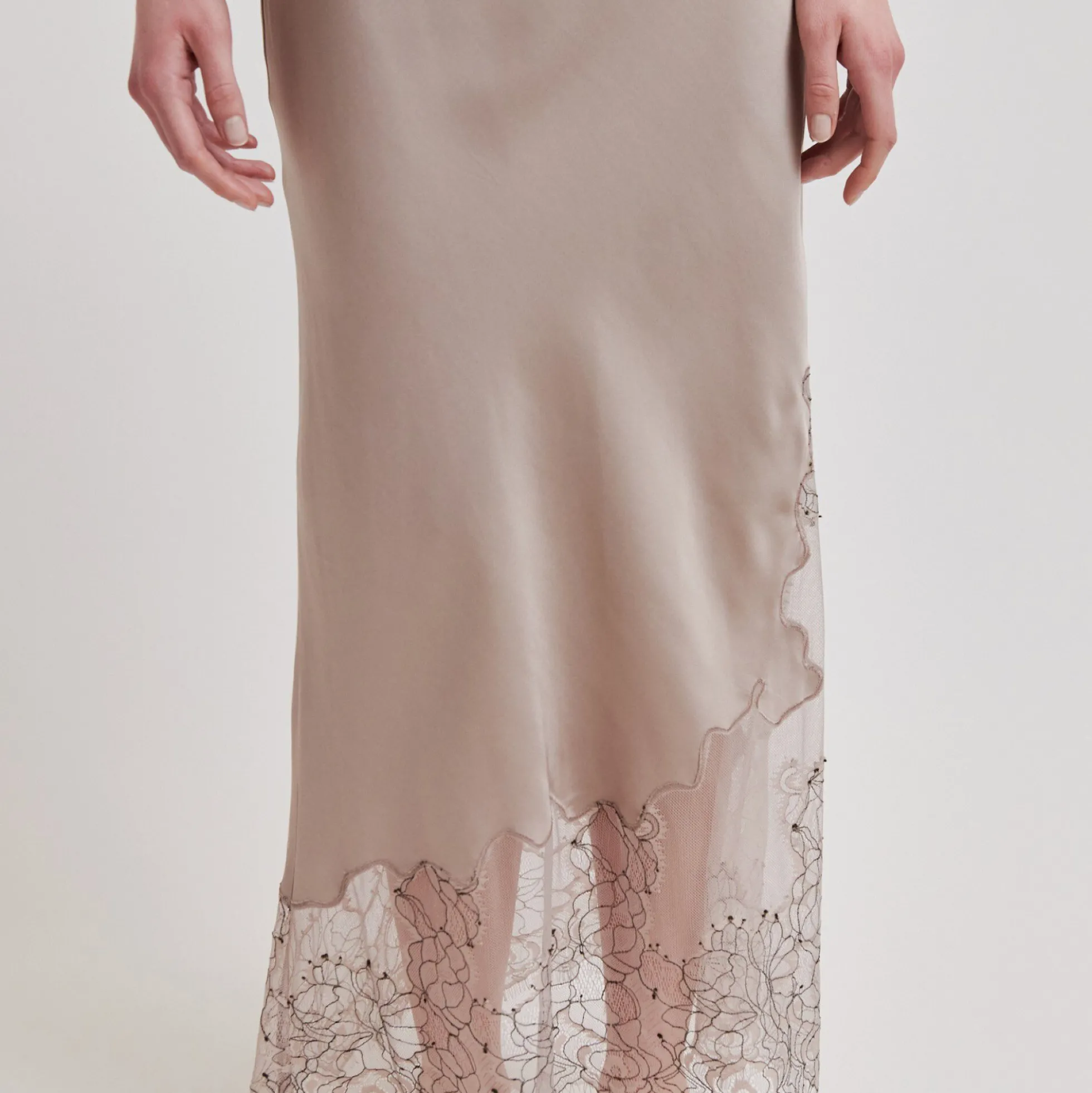 Wila Skirt, plaza taupe