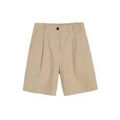 Willy Shorts, semolina