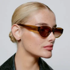 Winnie Solbriller, smoke transparent