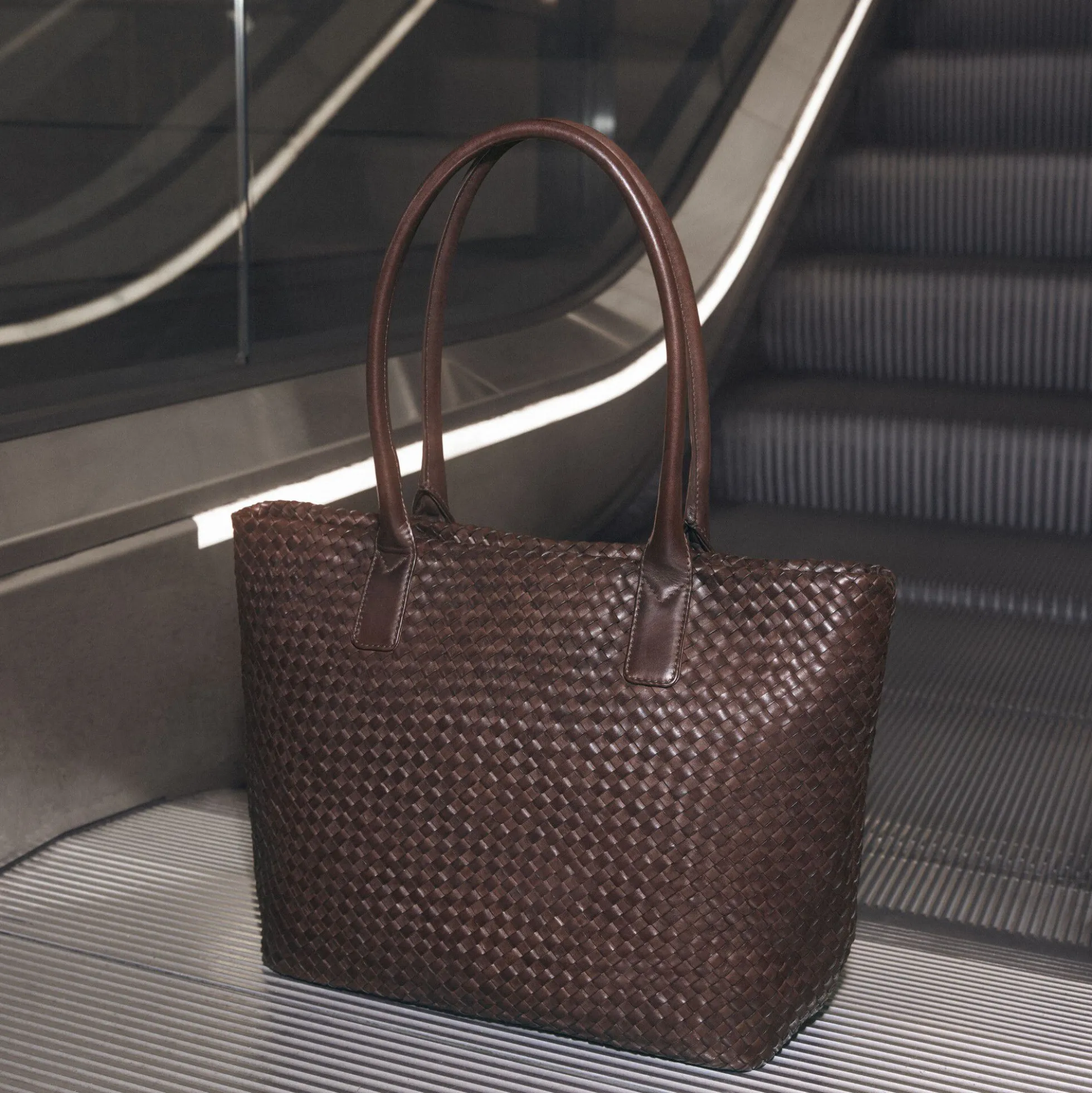 WrenMBG Shopper Weave, dark brown