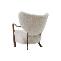 Wulff ATD2 Lounge Chair, sheepskin moonlight/oiled walnut
