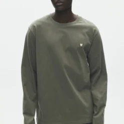 WWAce LS Tee, grape leaf