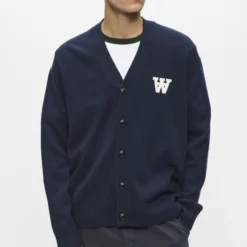 WWTay Cardigan, salute